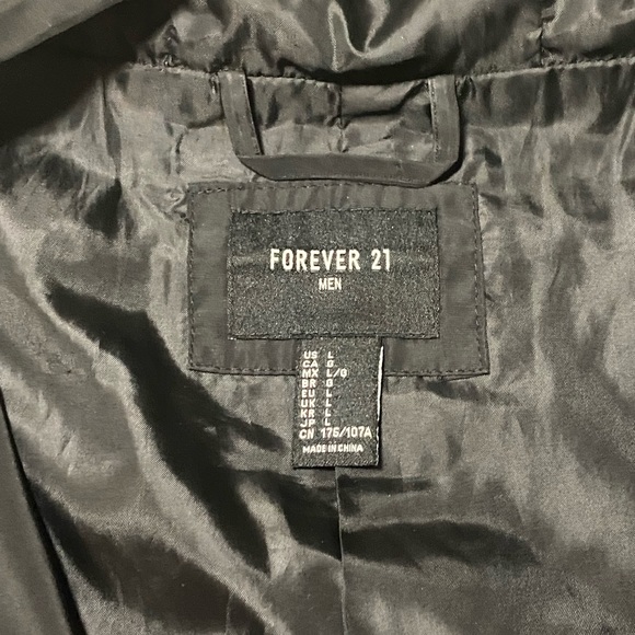 Forever 21 man windbreaker - Picture 2 of 3